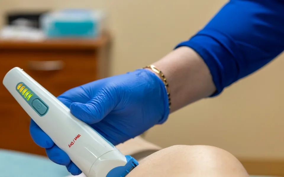 علاج تجميلي للبشرة بالليزر